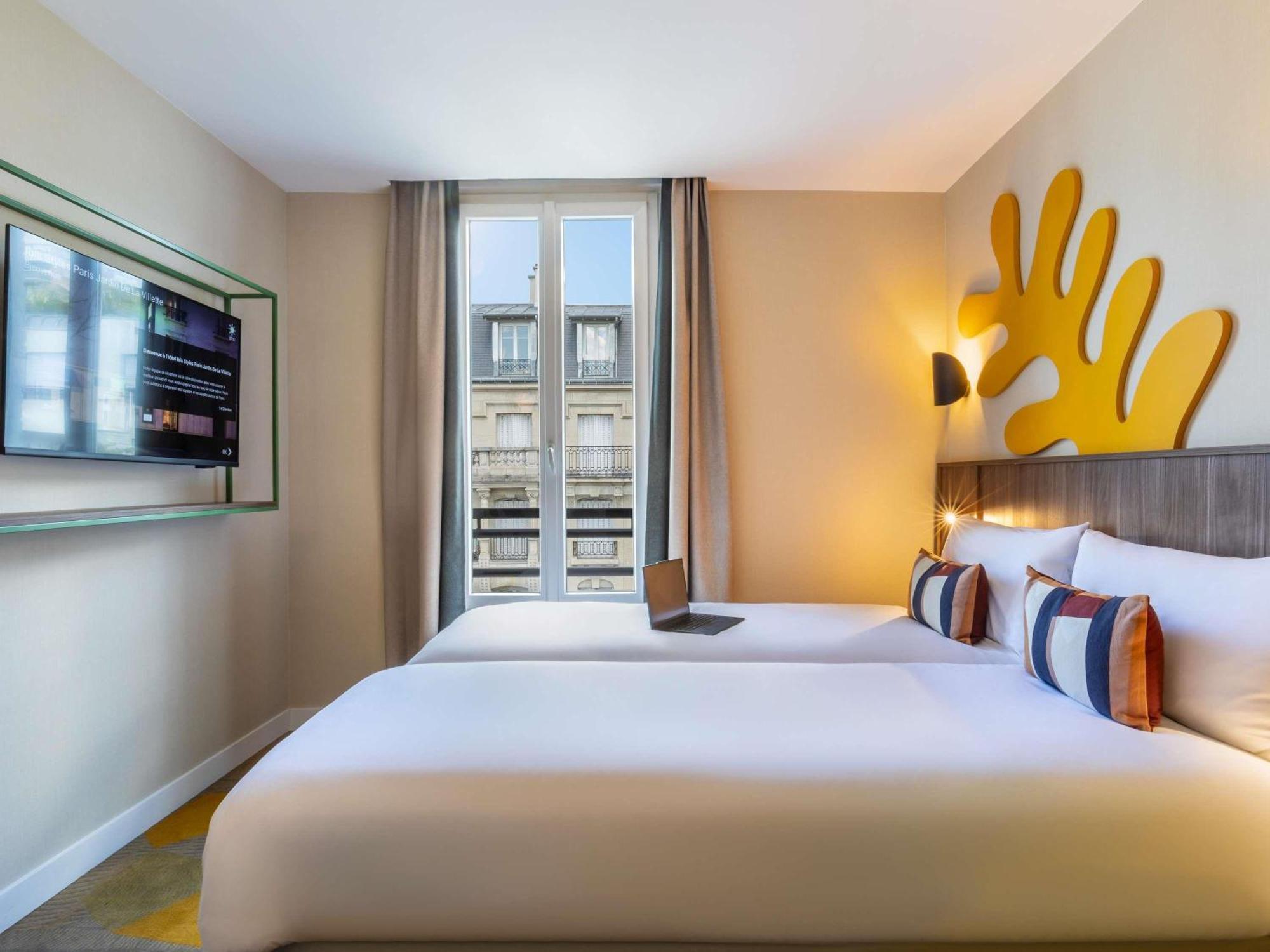 Hotel Ibis Styles Crimée La 3*